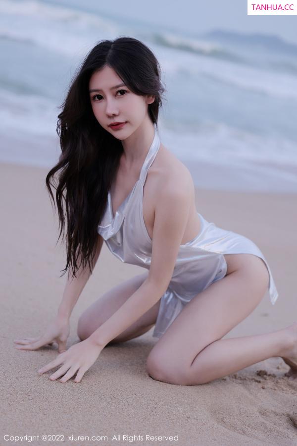 尹甜甜  [XiuRen]高清写真图 2022.12.13 No.5990 尹甜甜 比基尼美腿第37张图片